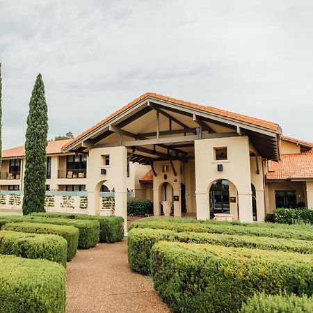 ชาเตออีลานแอดเดอะวินเทจฮันเตอร์วัลเลย์ Hotel โพโคลบิน ภายนอก รูปภาพ Clubhouse at the Royal Perth Golf Club