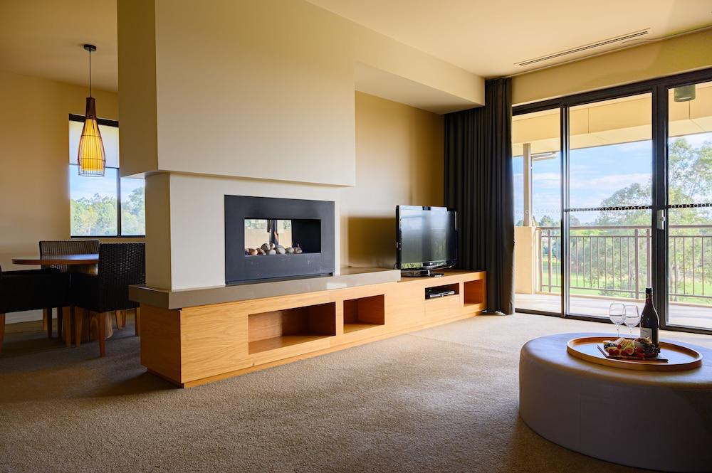 ชาเตออีลานแอดเดอะวินเทจฮันเตอร์วัลเลย์ Hotel โพโคลบิน ภายนอก รูปภาพ A suite at the Peppers Springs Hotel