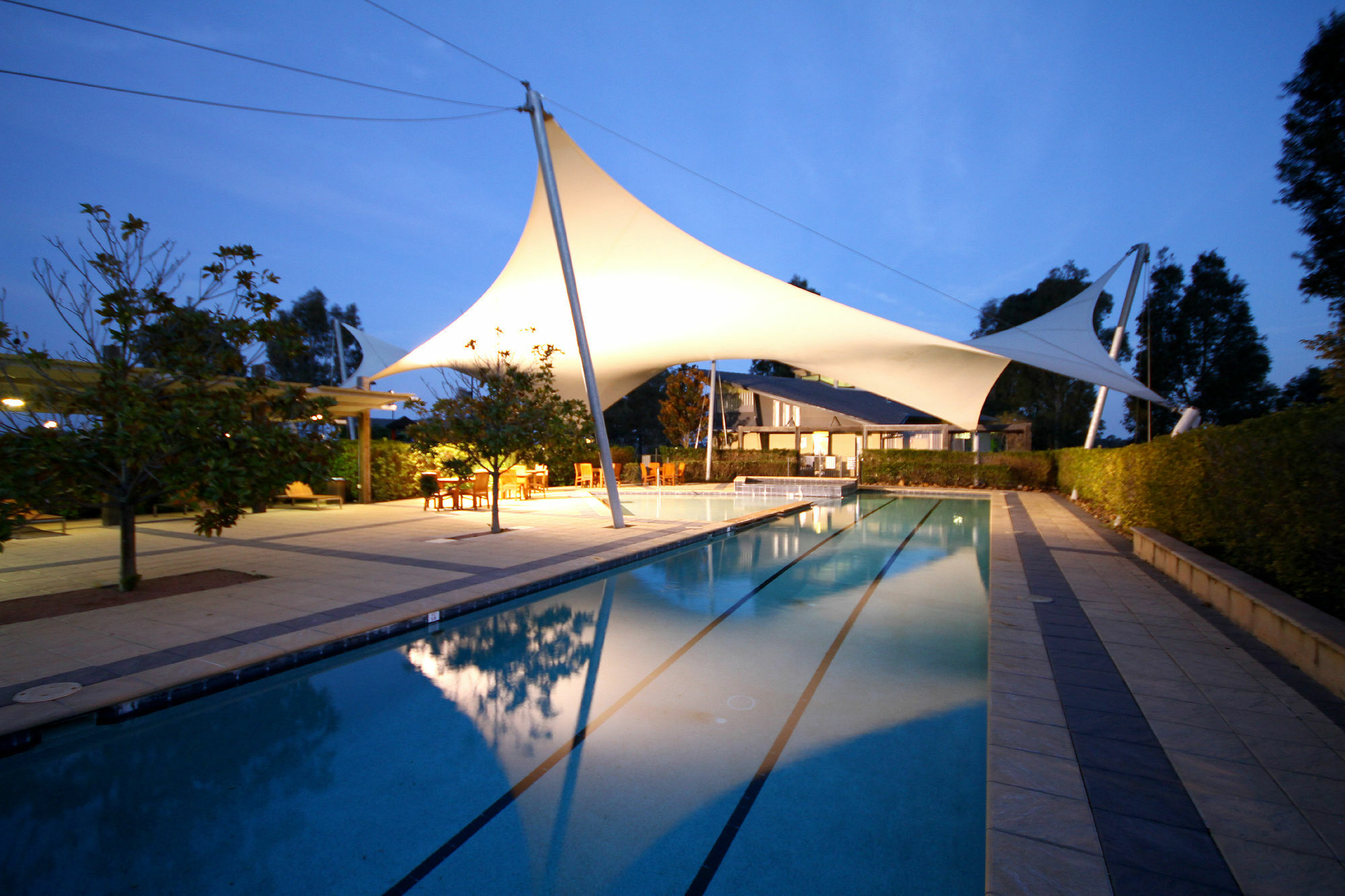 ชาเตออีลานแอดเดอะวินเทจฮันเตอร์วัลเลย์ Hotel โพโคลบิน ภายนอก รูปภาพ The pool at the clubhouse